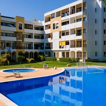 Amazing Flat W/pool & Garden By Lovelystay *