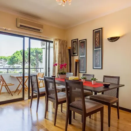 Amazing Flat W/pool & Garden By Lovelystay דירה *